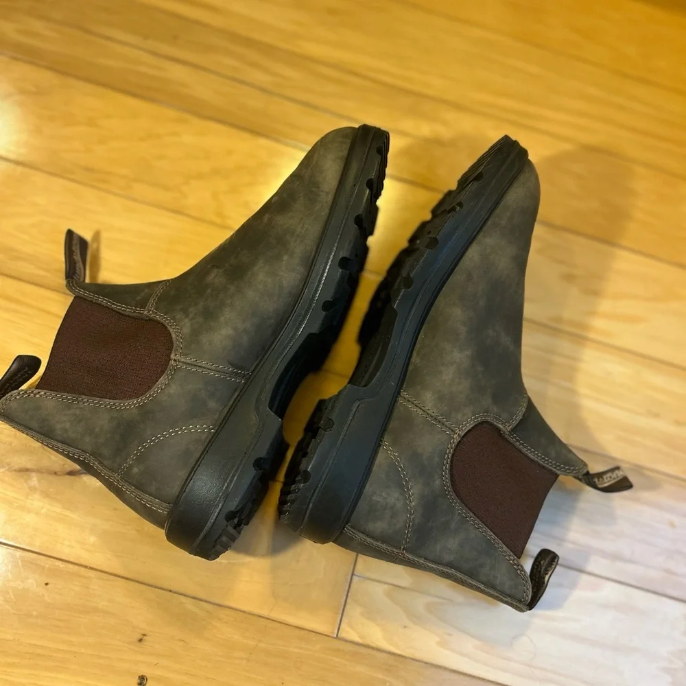 Blundstone Men's CLASSIC  Brown Leather Chelsea Boots - Picture 9 of 15